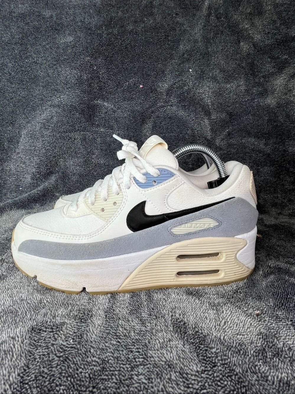 Nike Air Max 90 Futura Pale Ivory Platinum Violet DM9922-106 Women's Size 8